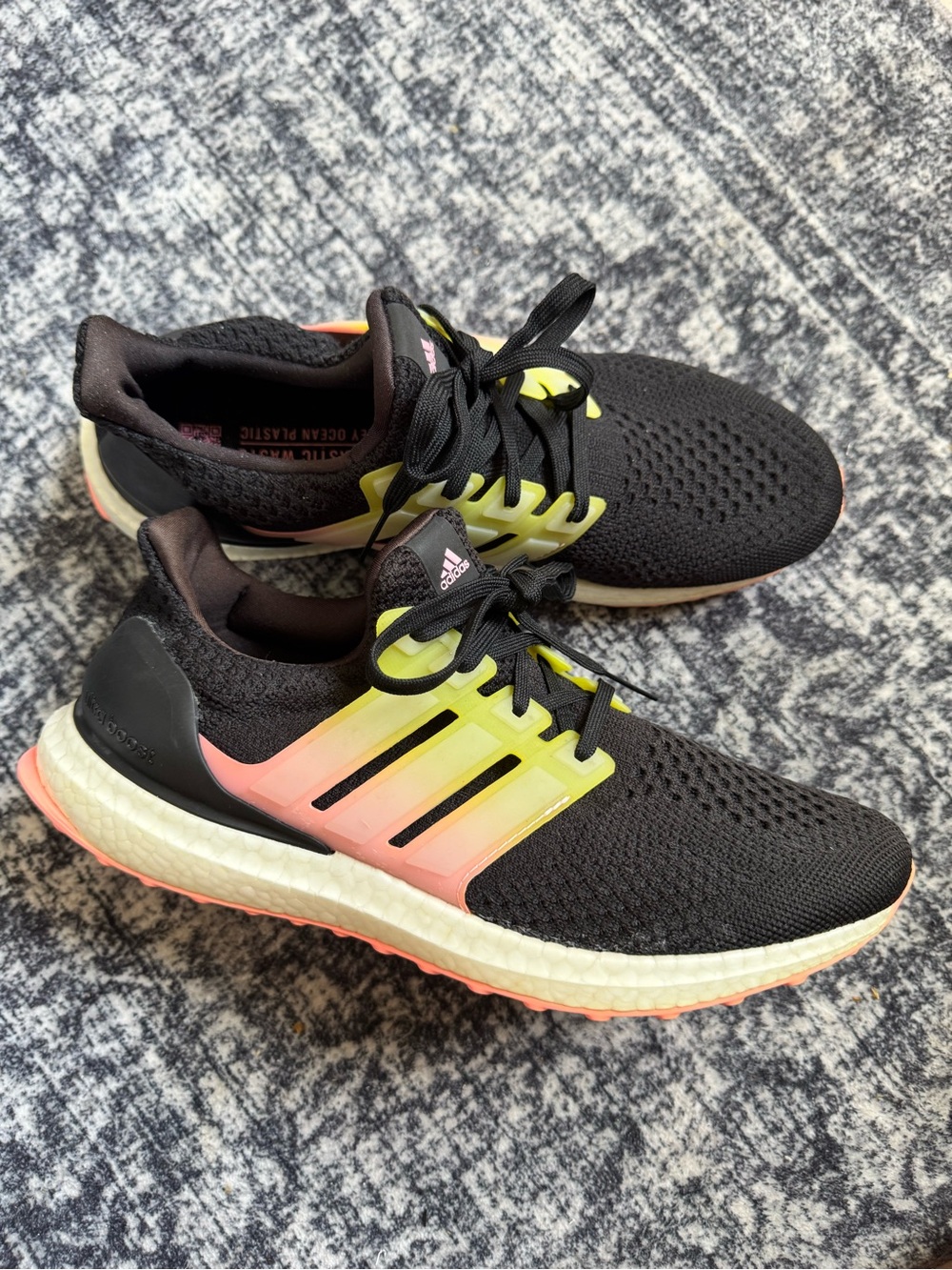 Adidas Ultraboost 5.0 DNA ‘Black Beam Pink’